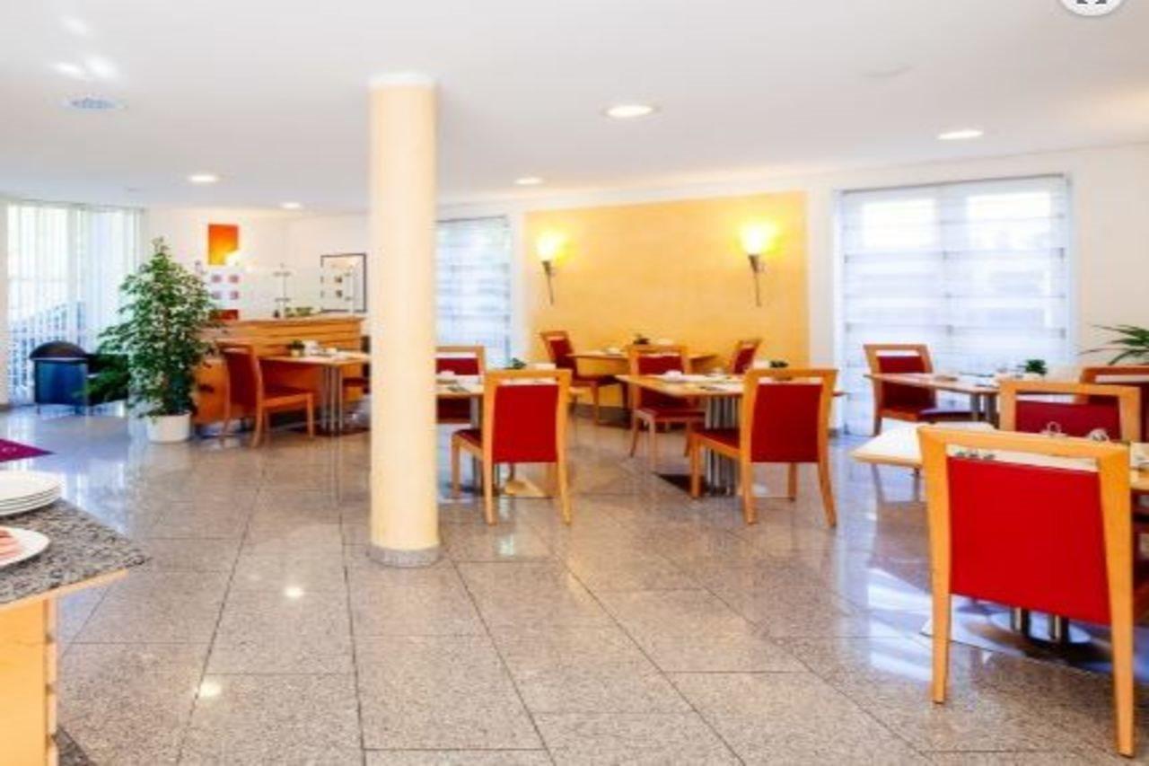 Hotel Graf Lehndorff Zur Messe Monaco di Baviera Esterno foto